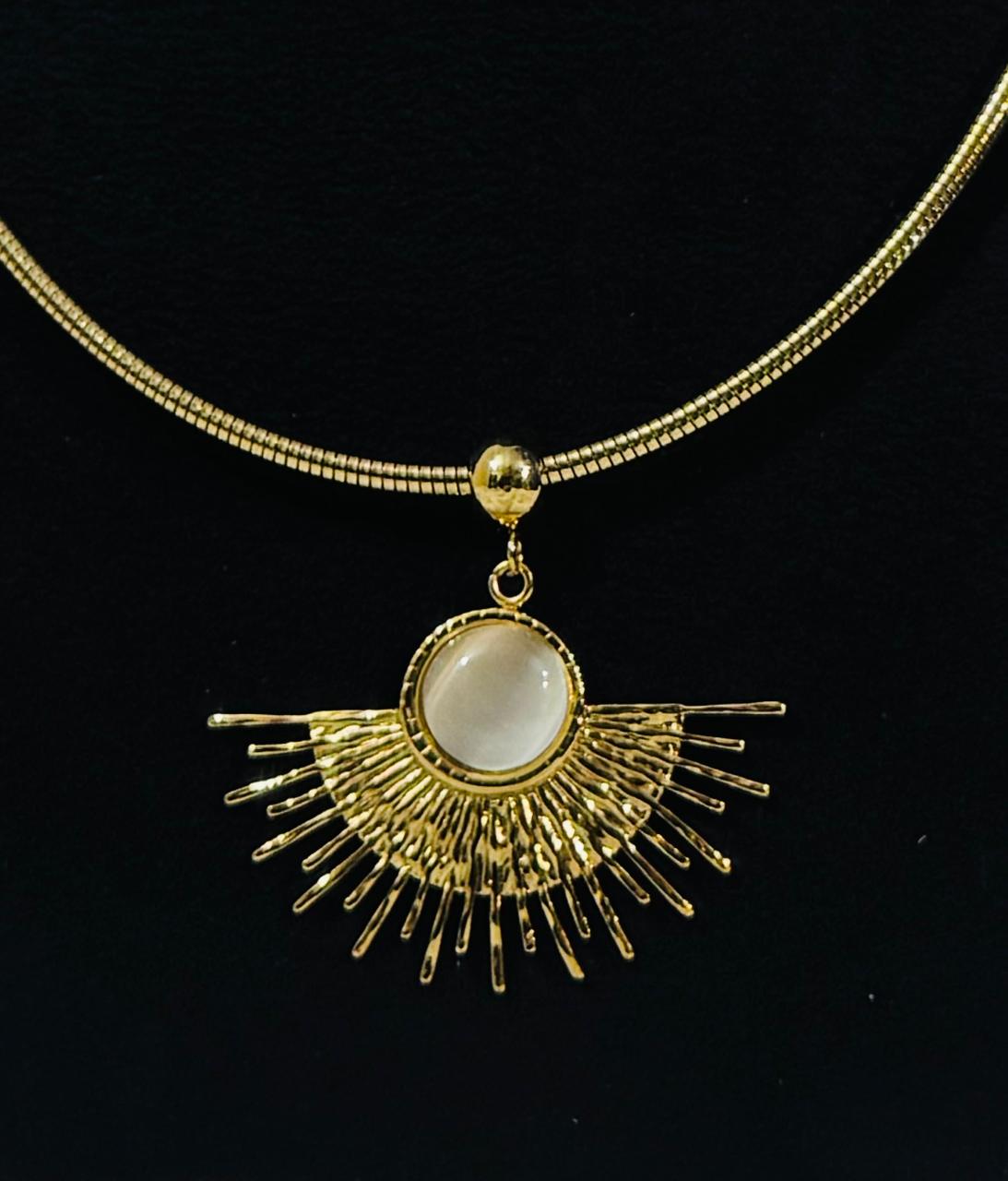 Sun-Themed Necklace With a Pendant
