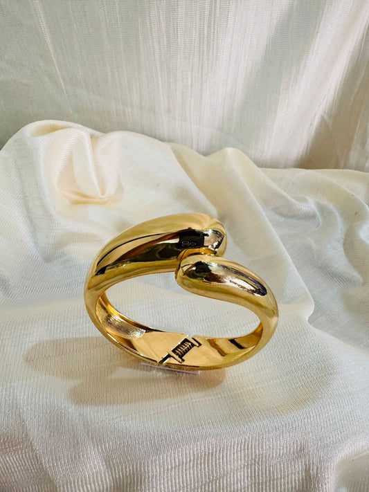 Double Teardrop Shape Bangle