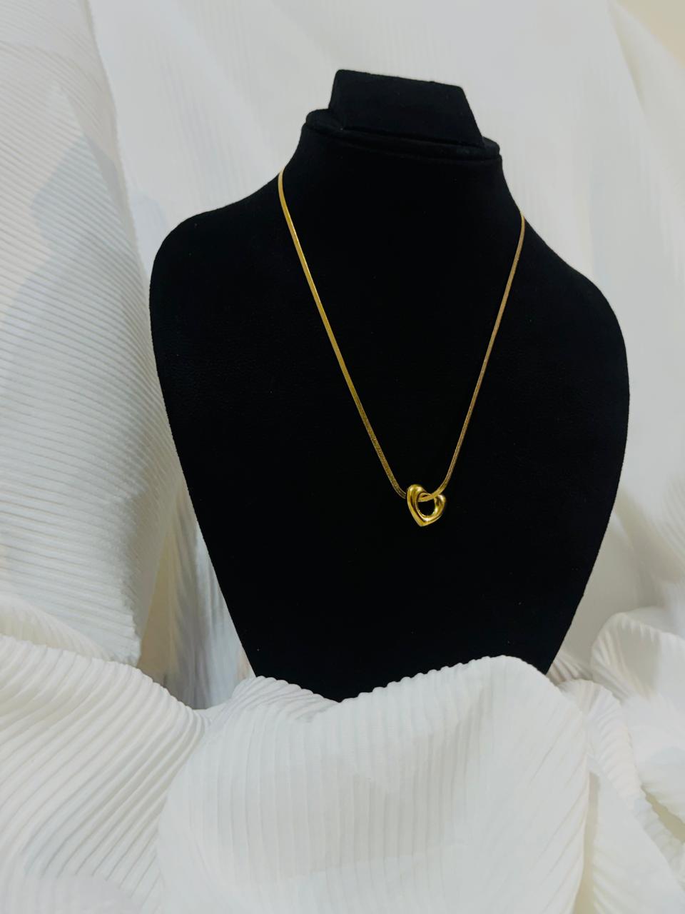 Knot-Style Heart Pendant