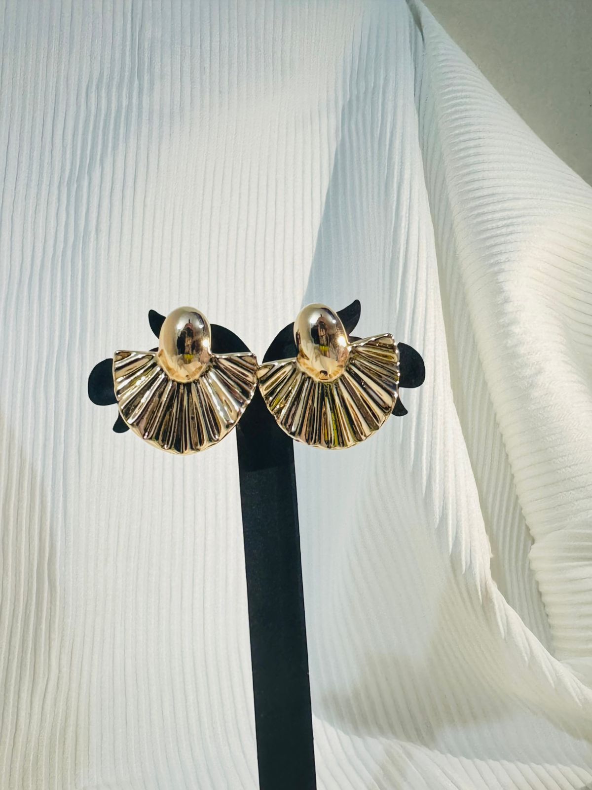 Fan-Shaped Stud Earrings